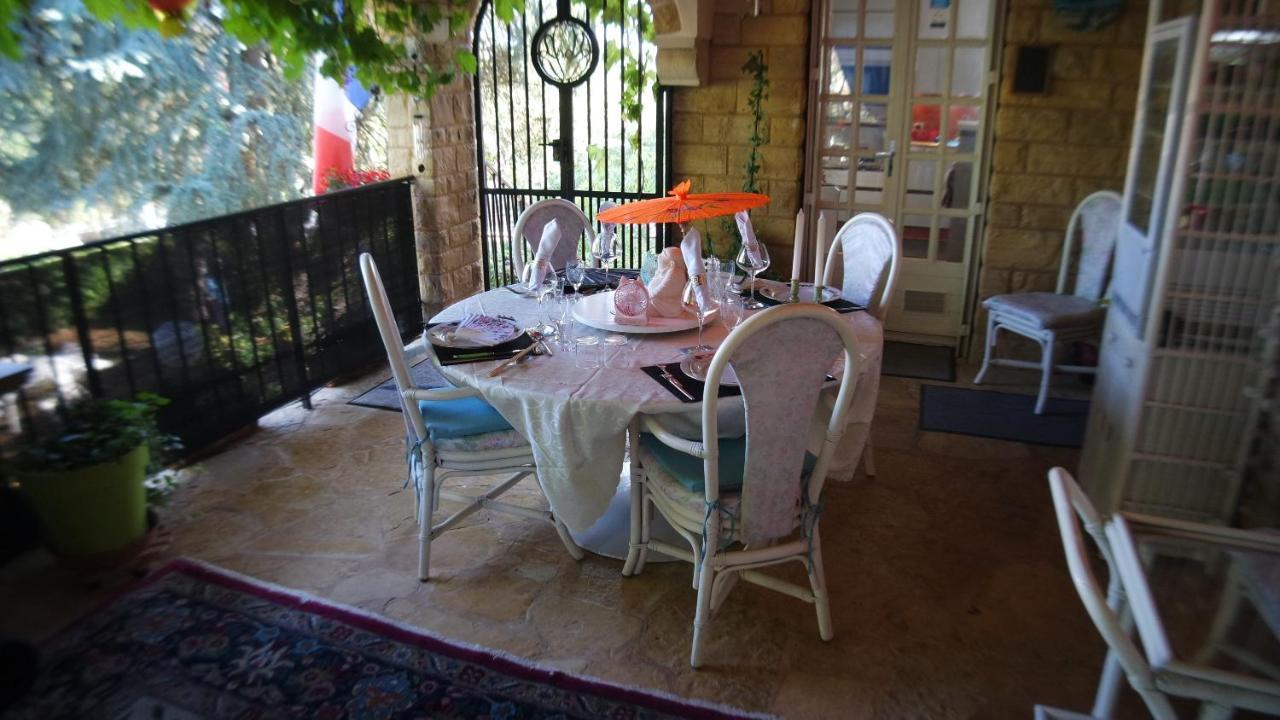 Le Balcon Des Jasses Bed and Breakfast Espere Buitenkant foto