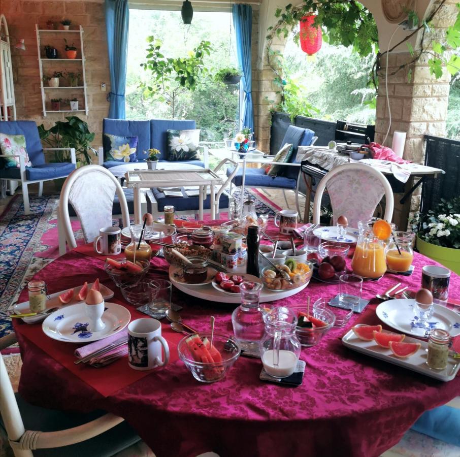 Le Balcon Des Jasses Bed and Breakfast Espere Buitenkant foto