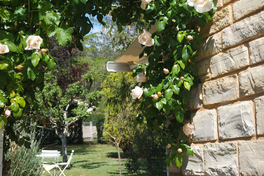 Le Balcon Des Jasses Bed and Breakfast Espere Buitenkant foto