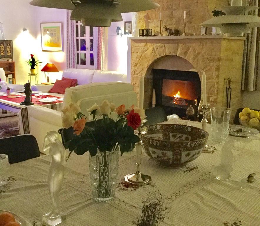 Le Balcon Des Jasses Bed and Breakfast Espere Buitenkant foto