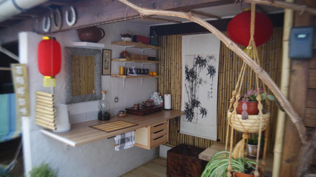 Le Balcon Des Jasses Bed and Breakfast Espere Buitenkant foto