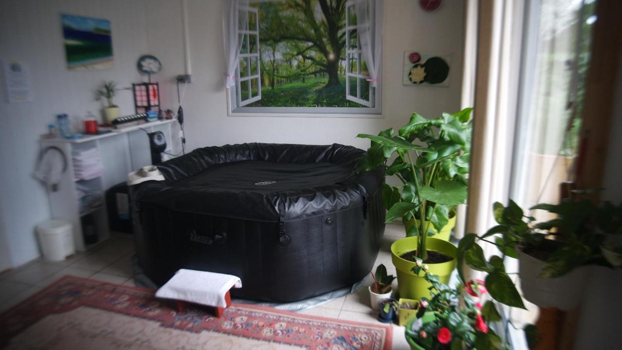 Le Balcon Des Jasses Bed and Breakfast Espere Buitenkant foto